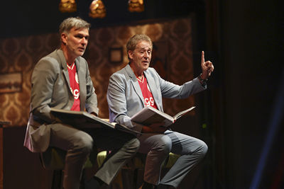 Om beurten blikken Viggo en Peter terug op een bewogen Ajaxjaar. © Pro Shots