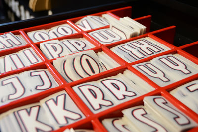 Alle lettertjes en keurig op volgorde. Handig voor het overzicht, en zo. © Ajax Life