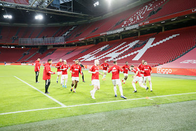 Het lijkt ons dat zulke teksten wel inspireren tijdens een warming-up. © De Brouwer
