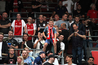 Even lachen naar de camera. © SV Ajax