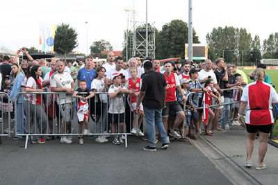 Het ontvangstcomité. © SV Ajax