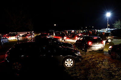 Arriveren, parkeren en wegrijden bij Heerenveen-uit was wel eens beter geregeld... © De Brouwer