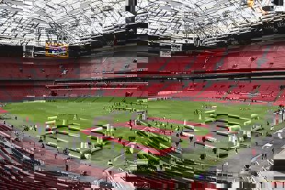 Hier wil iedereen wel voetballen! © De Brouwer