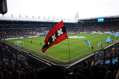 Tijd voor voetbal. Hup, Ajax! © De Brouwer