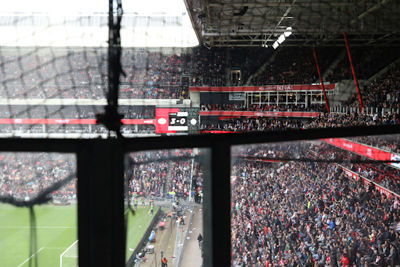Van die netten krijg je bijna hoofdpijn... © De Brouwer