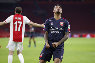 Danilo is lief voor de club waar hij onder contract staat. Erg lief! © Pro Shots