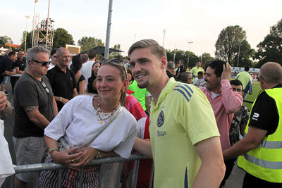 En tijd voor het maken van foto’s. © SV Ajax