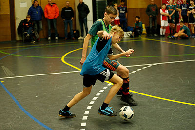 Het moet gezegd: de veters matchen uitstekend met het hesje! © De Brouwer