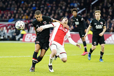 Andersom zouden we zeggen dat Ajax een penalty had versierd, toch? © Pro Shots