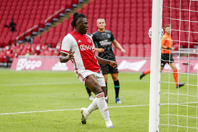 Daar is de eerste, via de voet van Traoré! © Pro Shots