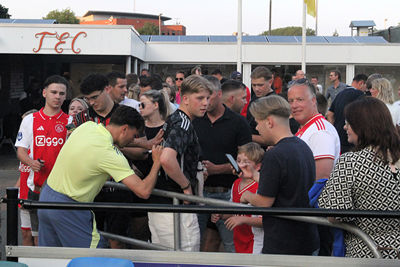 Berghuis krabbelt erop los. © SV Ajax