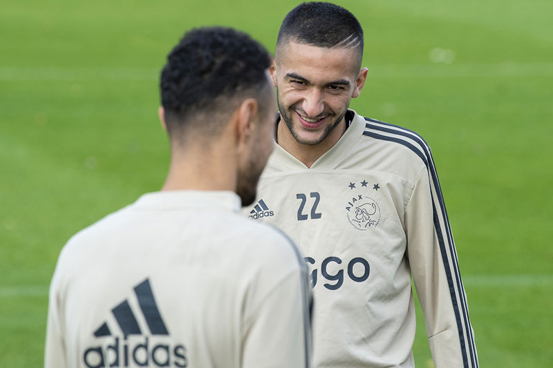 ziyech-knie-kut-1200