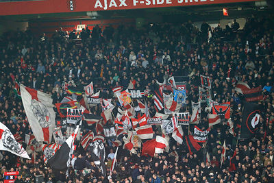 Van ’t Schip genoot van de sfeer in het stadion. © De Brouwer