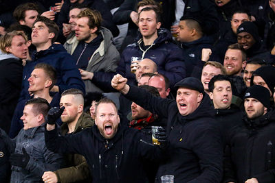 Ajax is halverwege het vervullen van zijn opdracht. We moeten dus... door! © De Brouwer