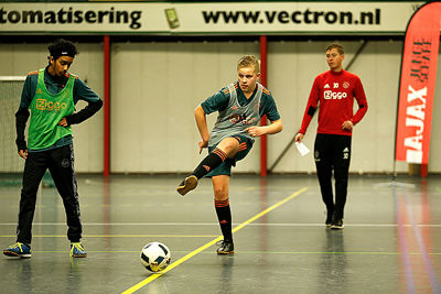 Strakke inspeelbal. © De Brouwer