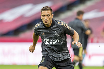 Het gaat veel over het shirt, maar ken je dit opwarmtenue ook?! © Pro Shots