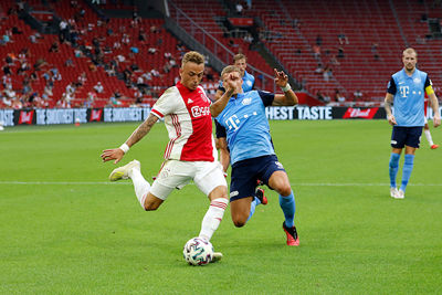 Behalve Labyad laat ook Lang zich van zijn beste kant zien! © De Brouwer