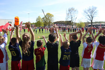 Wie wil er in de spits? © De Brouwer
