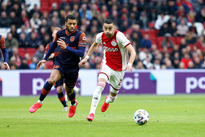 Zuchten en kreunen, want Ajax en Ziyech zijn zoekende. © De Brouwer