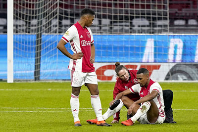 Kort na zijn doelpunt speelt de onderrug op... © Pro Shots