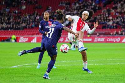Maak kennis met de zestienjarige (!) Lily Yohannes, toptalent van Ajax Vrouwen. © Pro Shots