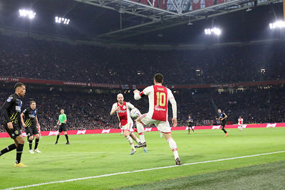 Tadic deed ook tegen RKC weer belangrijke dingen. © De Brouwer