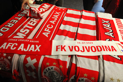 Voor de liefhebbers zijn er wedstrijdsjaals. © SV Ajax