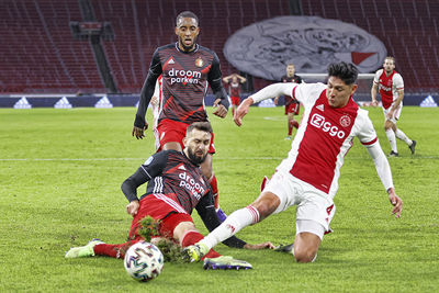 Álvarez kent een nuttige invalbeurt en speelt de rol van stofzuiger. © Pro Shots