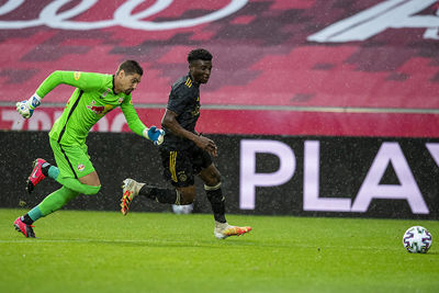 Maar over het algemeen loopt Red Bull toch achter Ajax aan! © Pro Shots