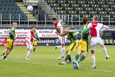 Nog een keertje Huntelaar? Ja hoor! © Pro Shots