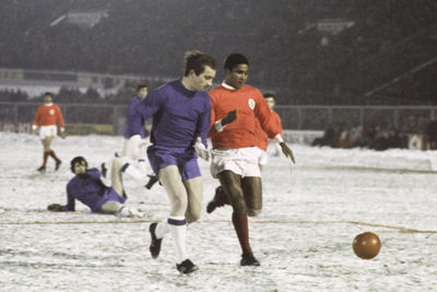 640-Eusebio-en-vasovic-Amsterdam-sneeuw-68-69
