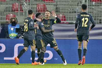 Ja, het was ook maar goed dat Tadic erbij was. © Pro Shots