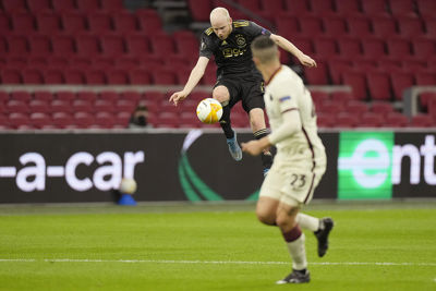 Totdat de vrijwel onzichtbare Klaassen ineens opduikt! ©Pro Shots