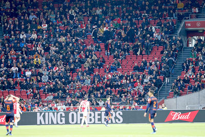 Lang niet iedereen maakt mee dat de eindstand op 3-0 wordt bepaald... © De Brouwer